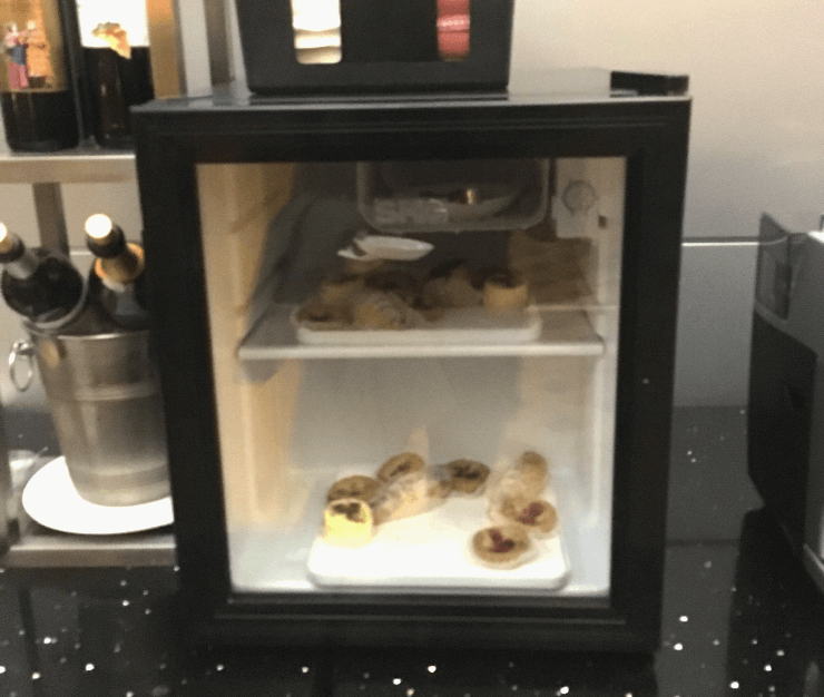 上海の浦東空港のターミナル2にあるプライオリティラウンジに行ってきました4